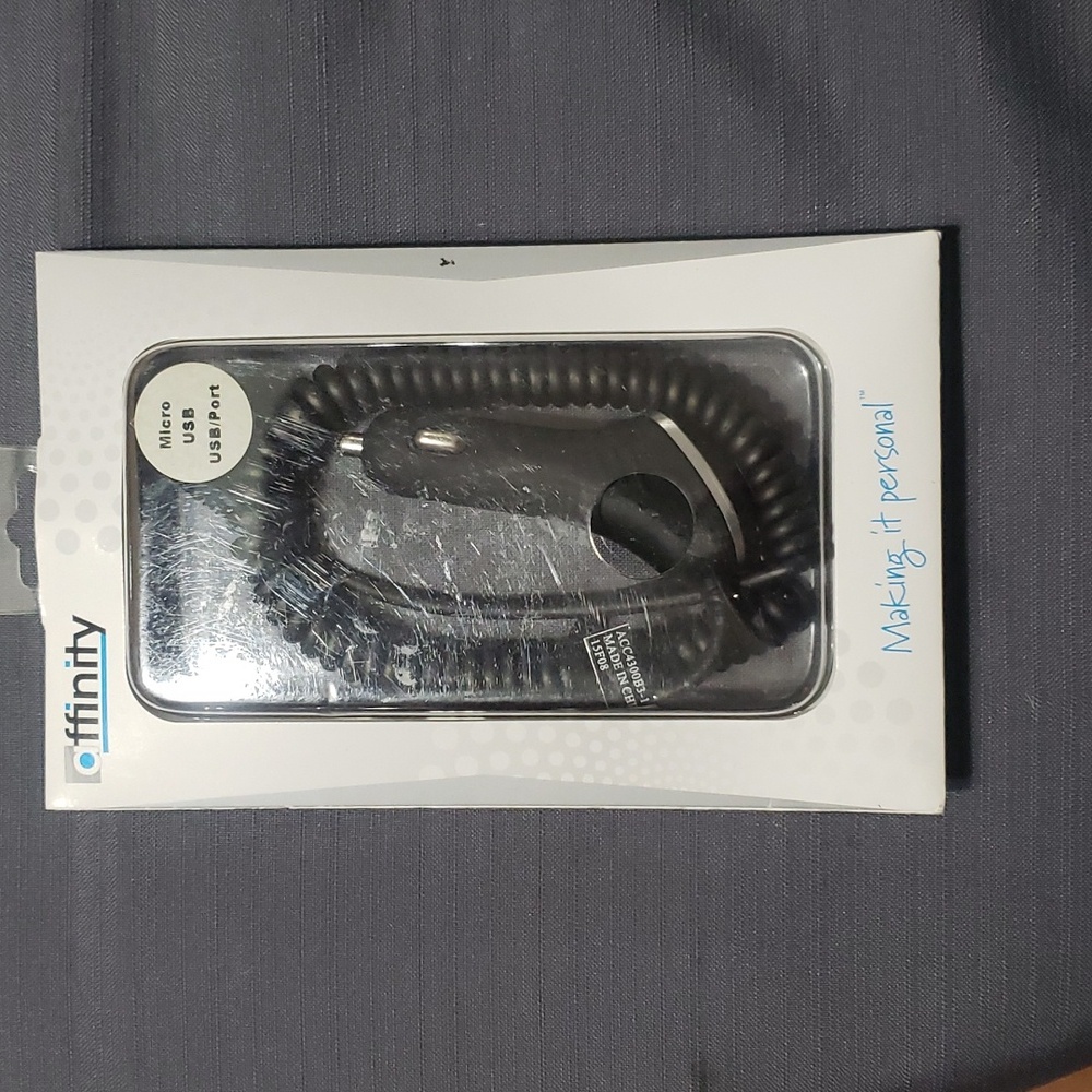 AFFINITY Micro USB car Charger/Port
